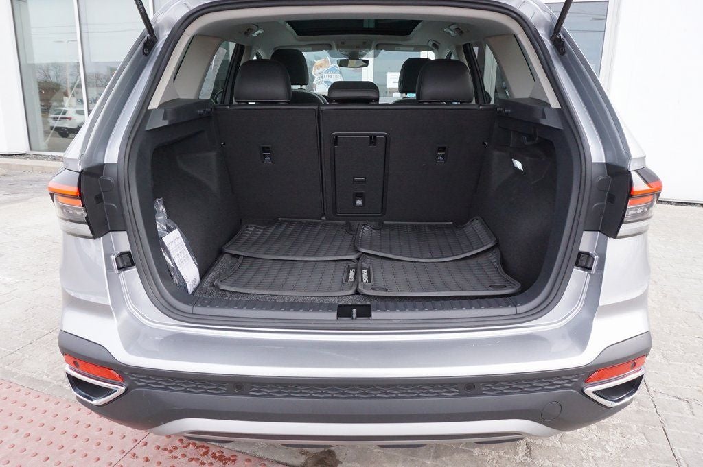 2025 Volkswagen Taos 1.5T SE