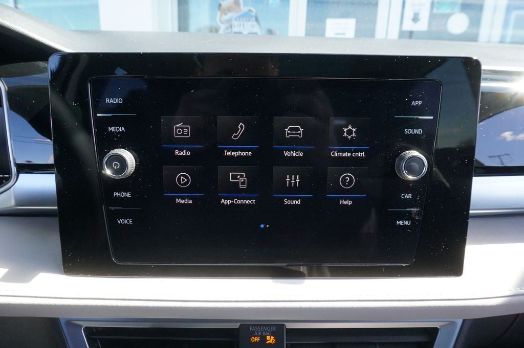 2025 Volkswagen Taos 1.5T SE