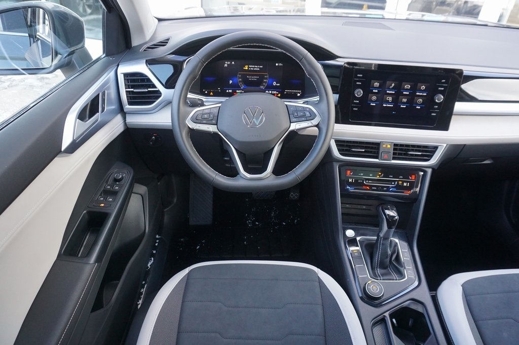 2025 Volkswagen Taos 1.5T SE