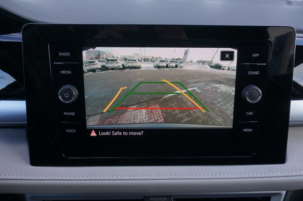 2025 Volkswagen Taos 1.5T SE