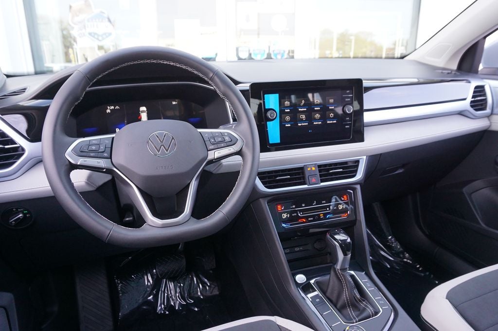 2026 Volkswagen Taos 1.5T SE