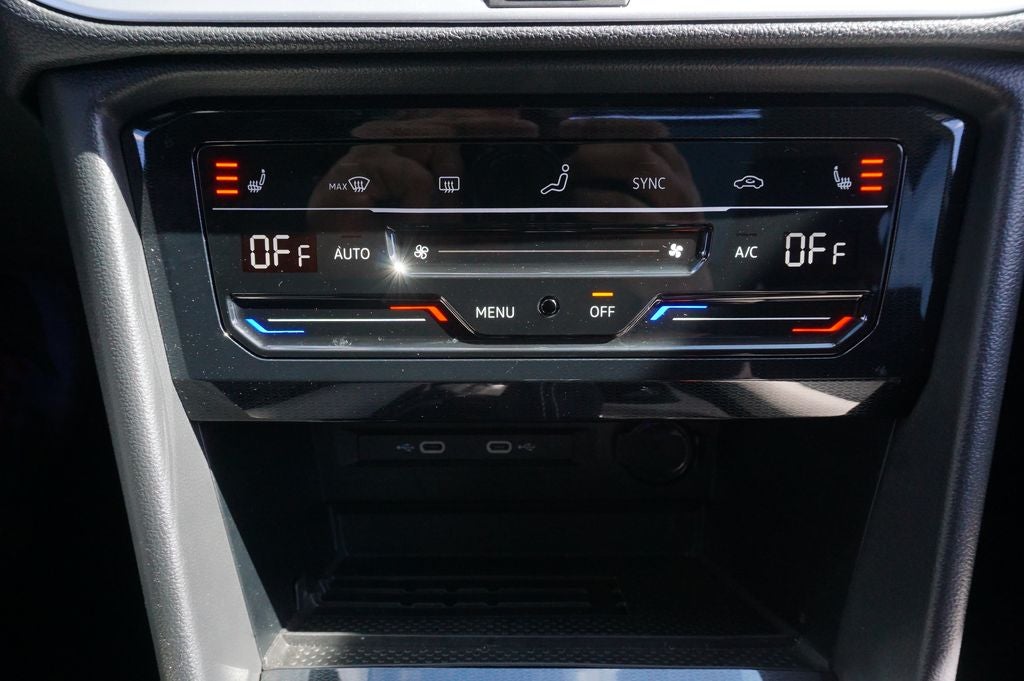 2025 Volkswagen Taos 1.5T SE