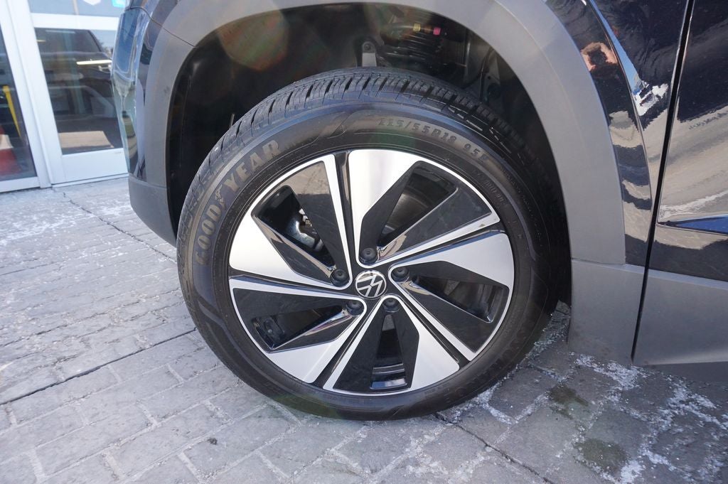 2025 Volkswagen Taos 1.5T SE