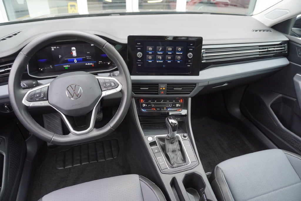2025 Volkswagen Jetta 1.5T SE