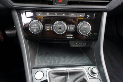 2022 Volkswagen Jetta 1.5T SE