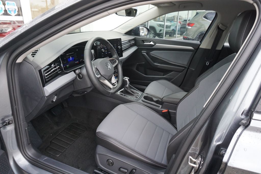 2025 Volkswagen Jetta 1.5T SE