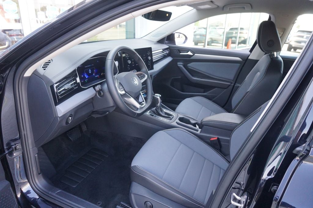 2025 Volkswagen Jetta 1.5T SE