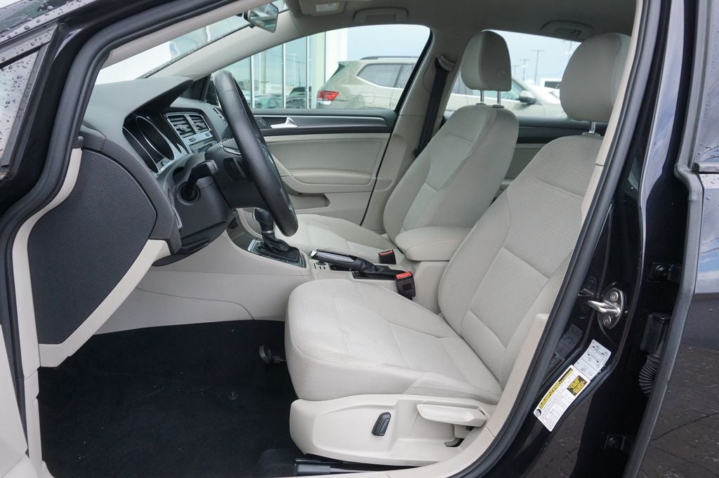 2018 Volkswagen Golf TSI S 4-Door