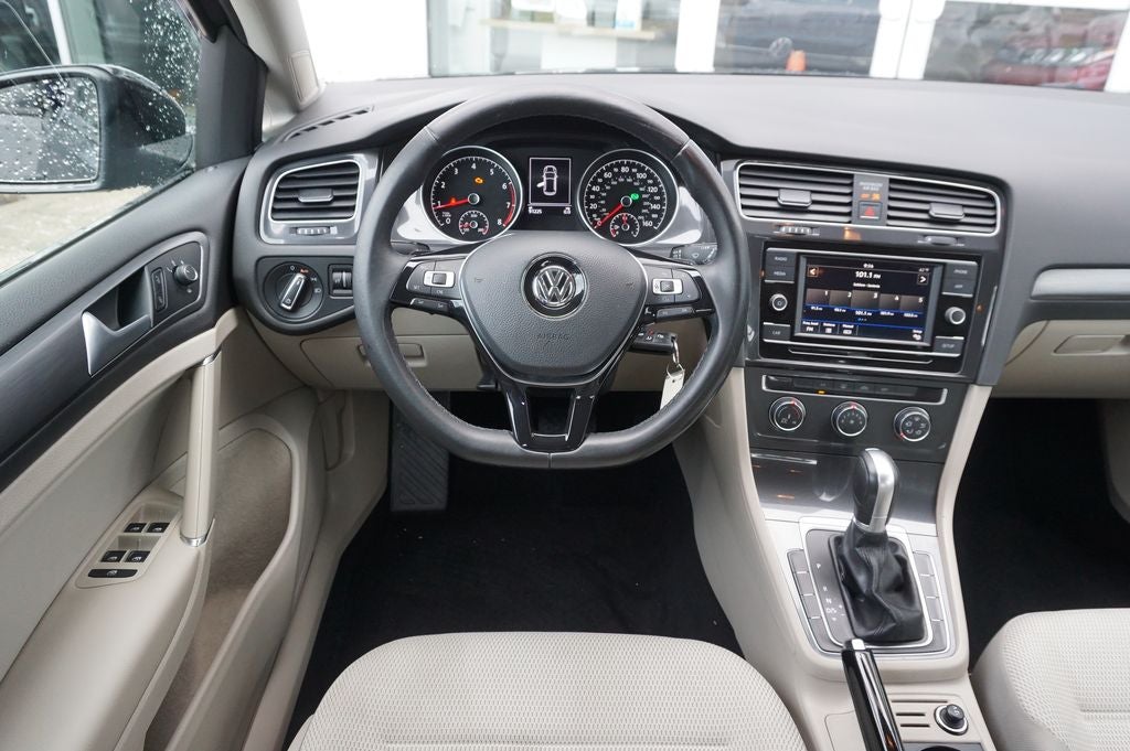 2018 Volkswagen Golf TSI S 4-Door