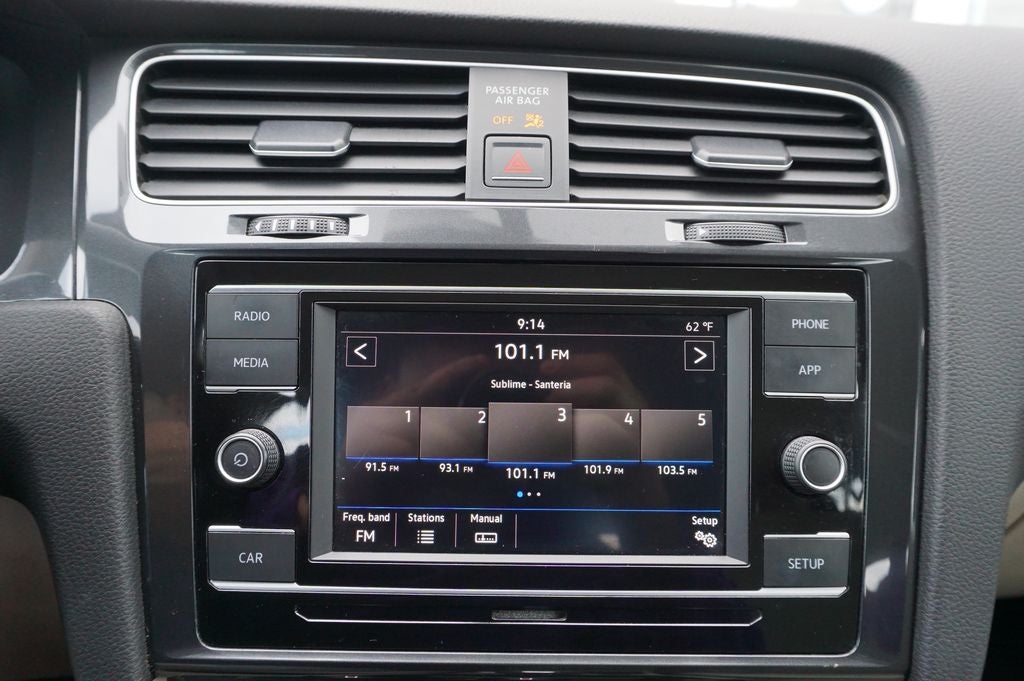 2018 Volkswagen Golf TSI S 4-Door