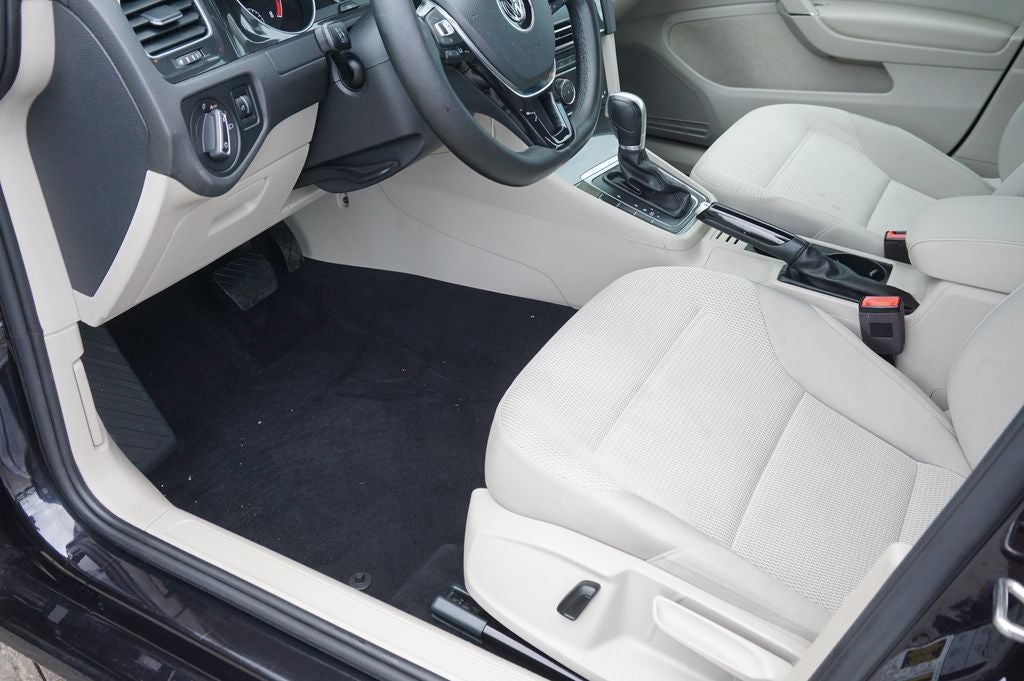 2018 Volkswagen Golf TSI S 4-Door