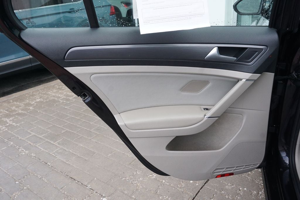 2018 Volkswagen Golf TSI S 4-Door