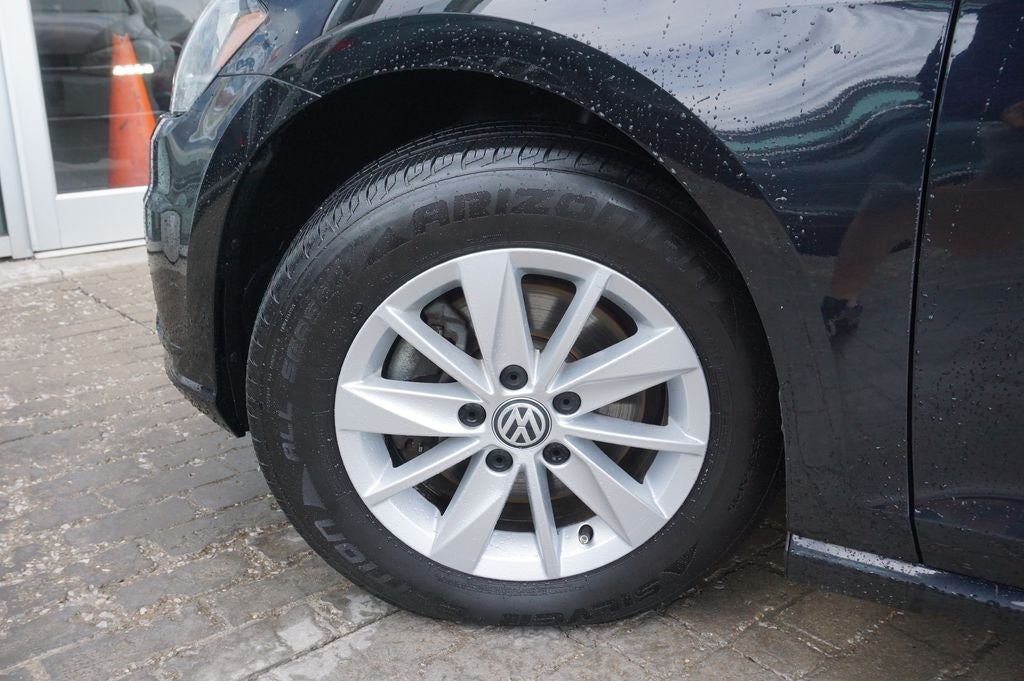 2018 Volkswagen Golf TSI S 4-Door