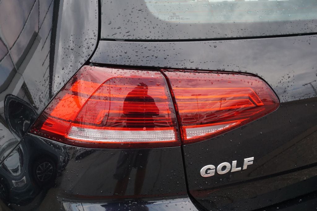 2018 Volkswagen Golf TSI S 4-Door