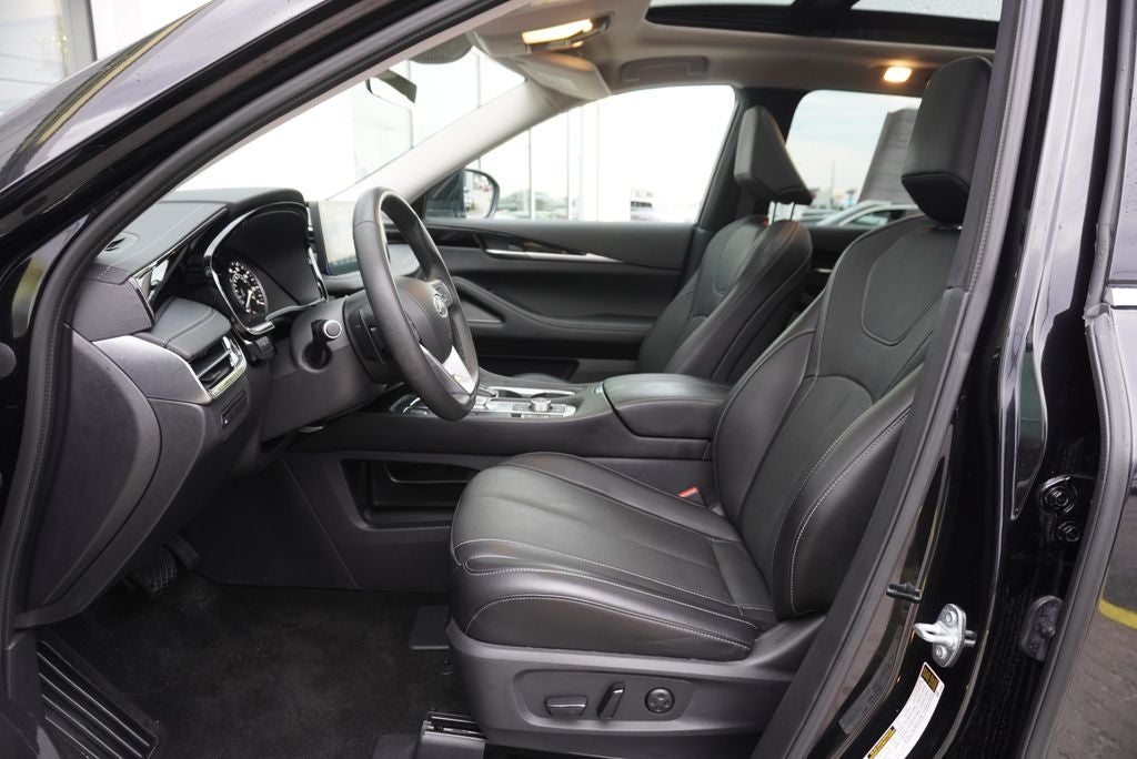 2025 INFINITI QX60 PURE