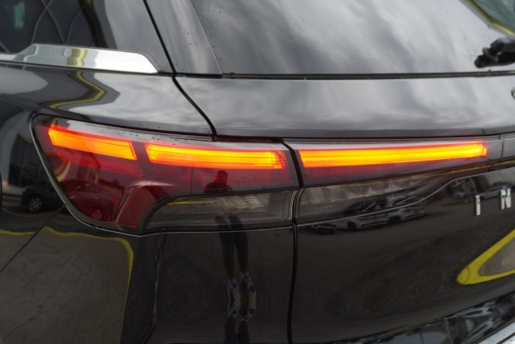 2025 INFINITI QX60 PURE
