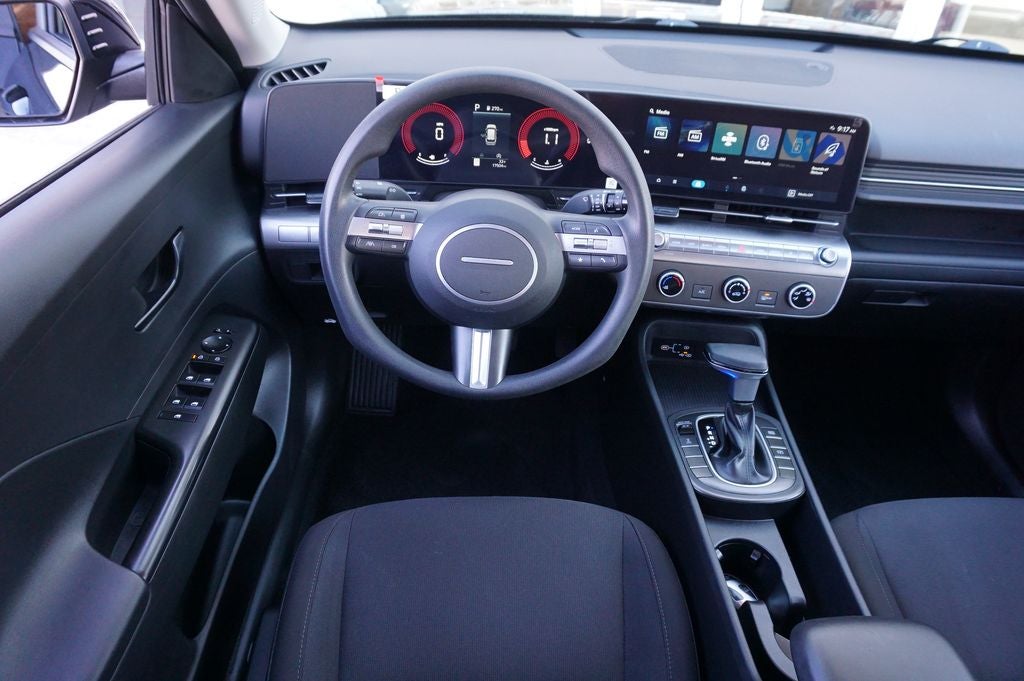 2025 Hyundai Kona SE