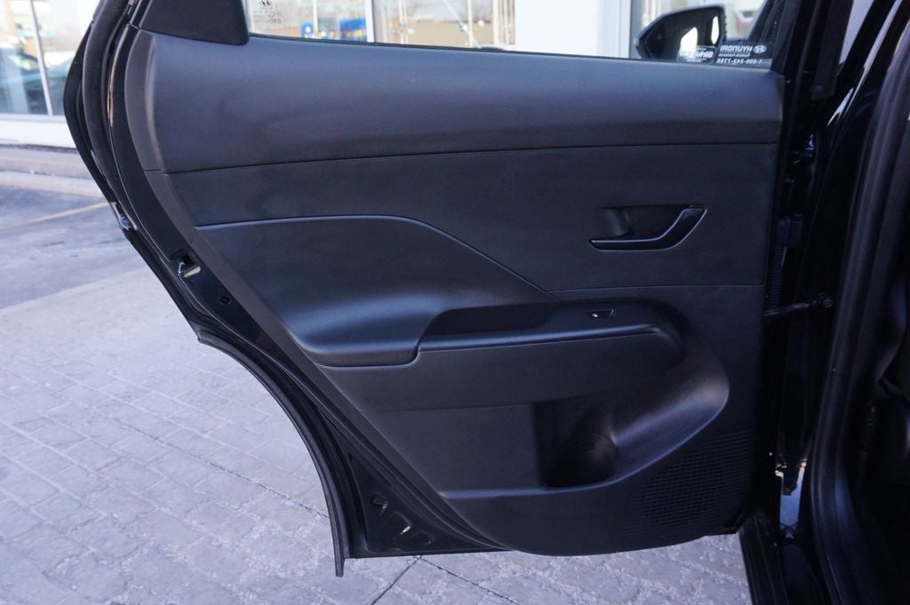 2025 Hyundai Kona SE