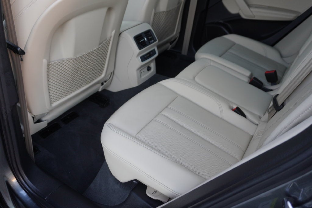 2024 Audi Q5 45 S line Premium quattro