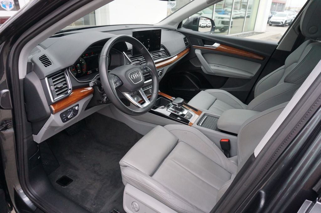 2023 Audi Q5 45 S line Prestige quattro