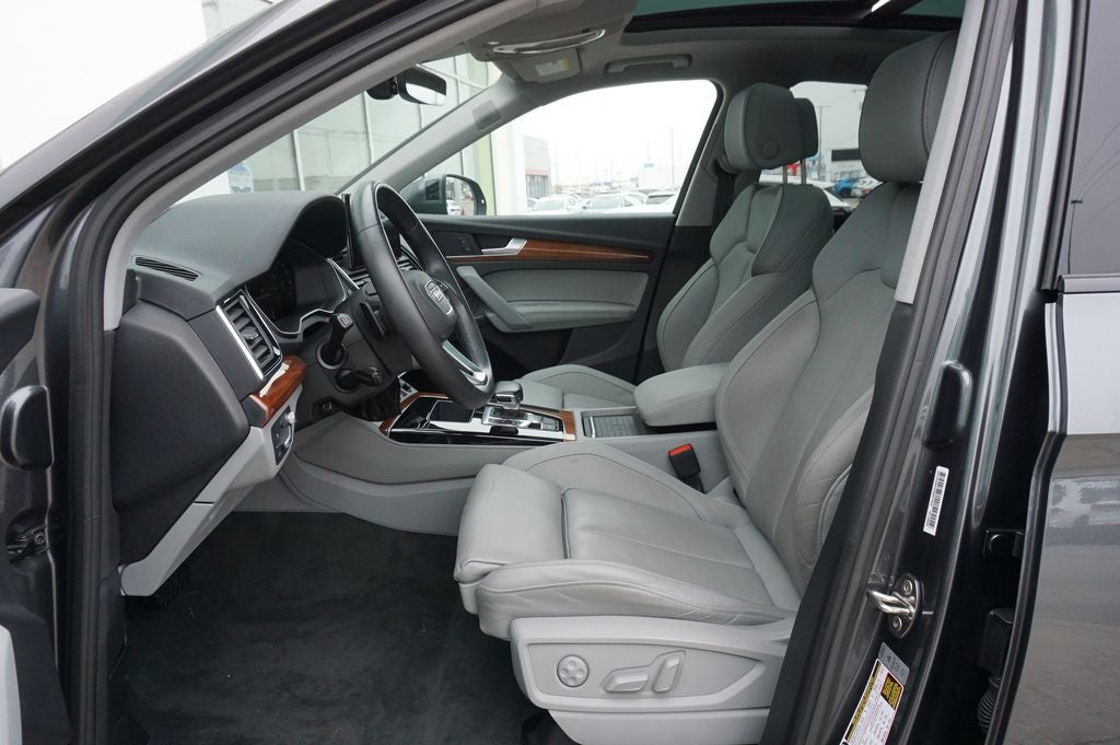 2023 Audi Q5 45 S line Prestige quattro