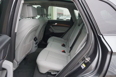 2023 Audi Q5 45 S line Prestige quattro