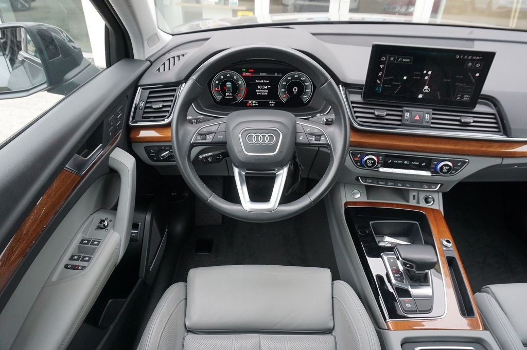 2023 Audi Q5 45 S line Prestige quattro