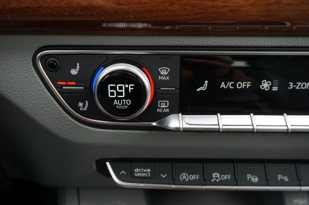 2023 Audi Q5 45 S line Prestige quattro