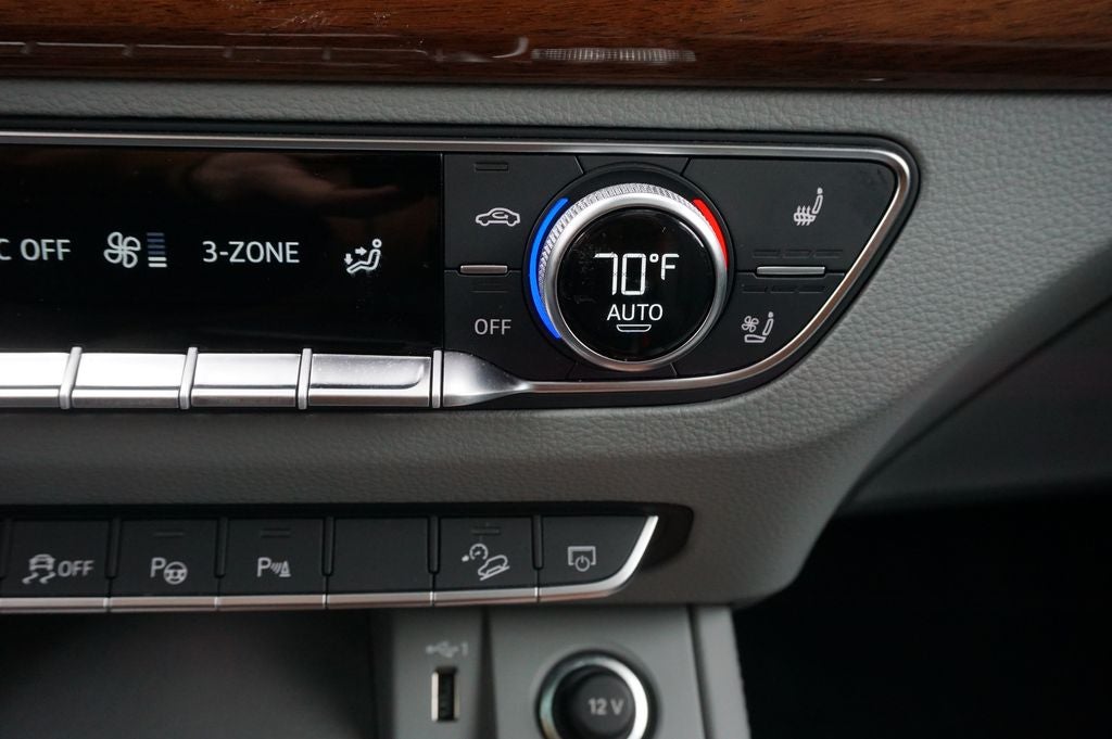 2023 Audi Q5 45 S line Prestige quattro