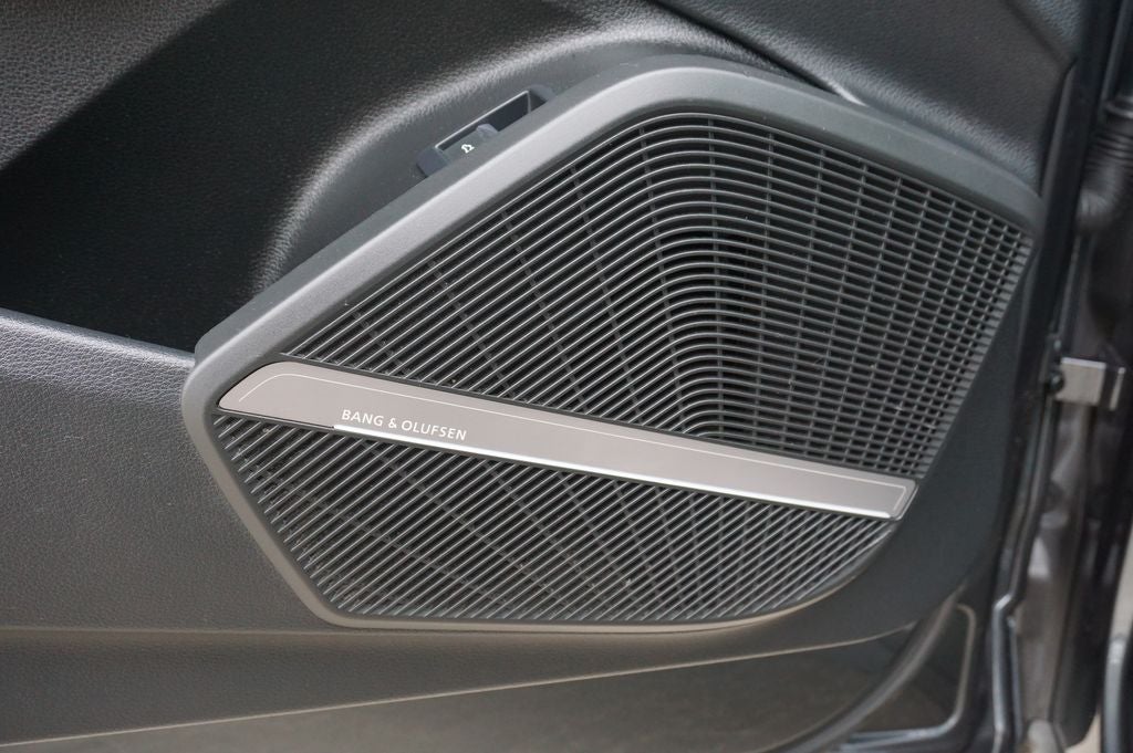 2023 Audi Q5 45 S line Prestige quattro