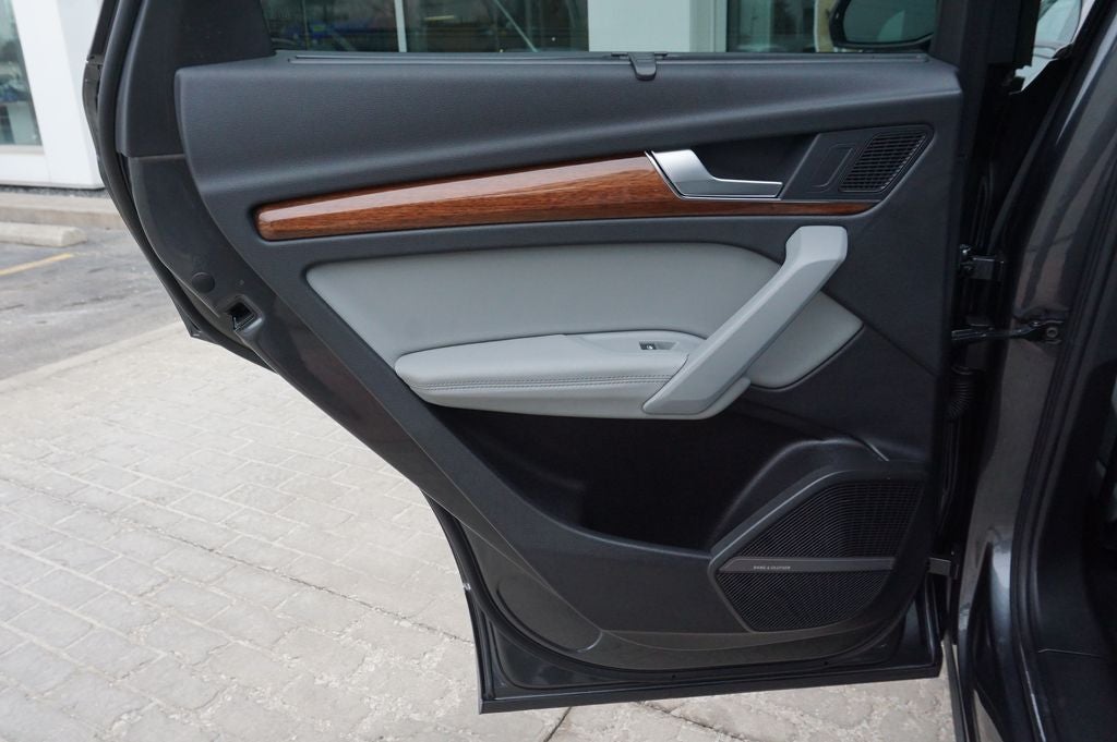 2023 Audi Q5 45 S line Prestige quattro