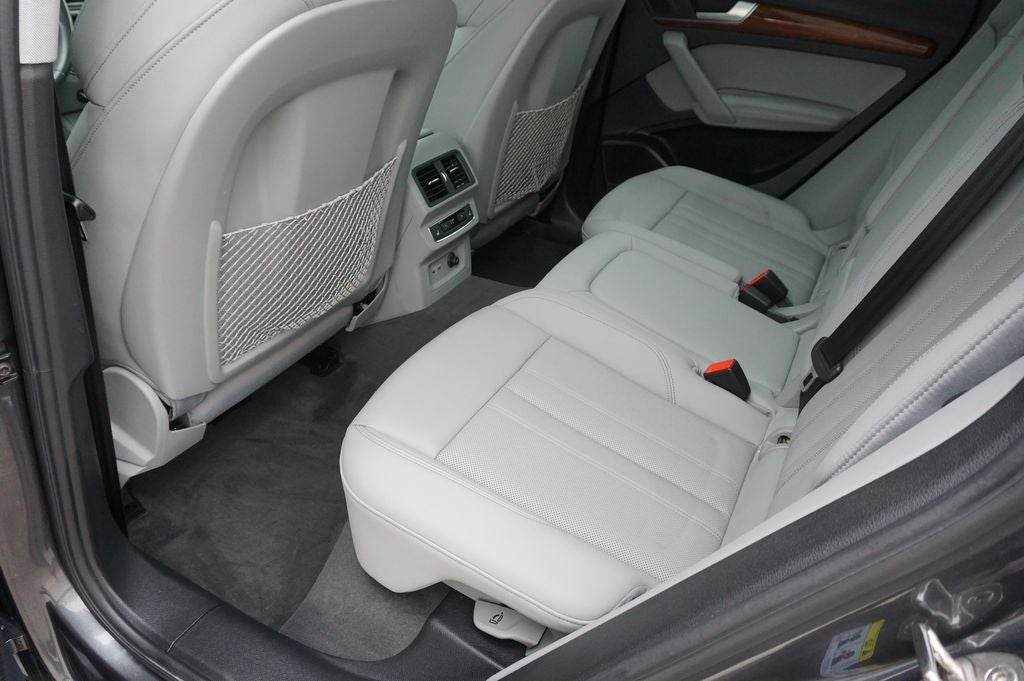 2023 Audi Q5 45 S line Prestige quattro