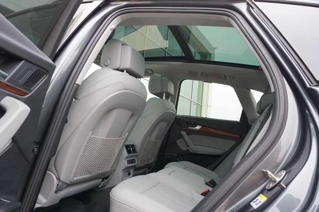 2023 Audi Q5 45 S line Prestige quattro