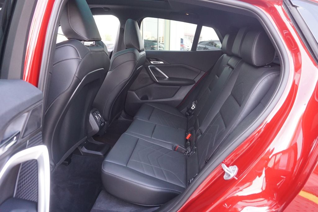 2025 BMW X2 xDrive28i