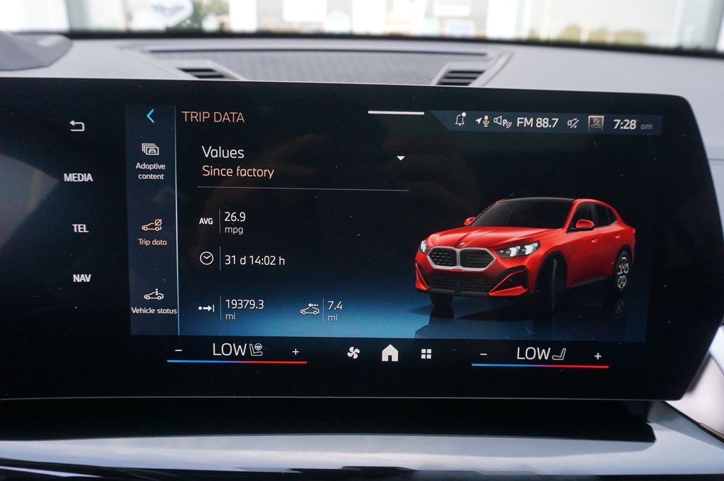 2025 BMW X2 xDrive28i