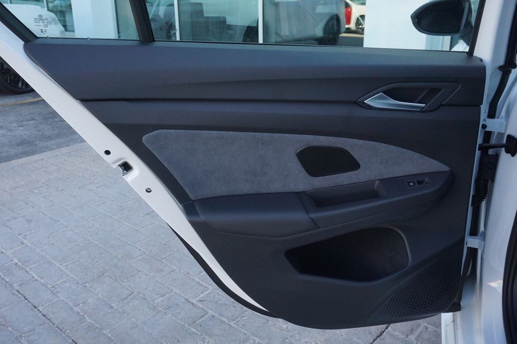 2026 Volkswagen Golf R 2.0T