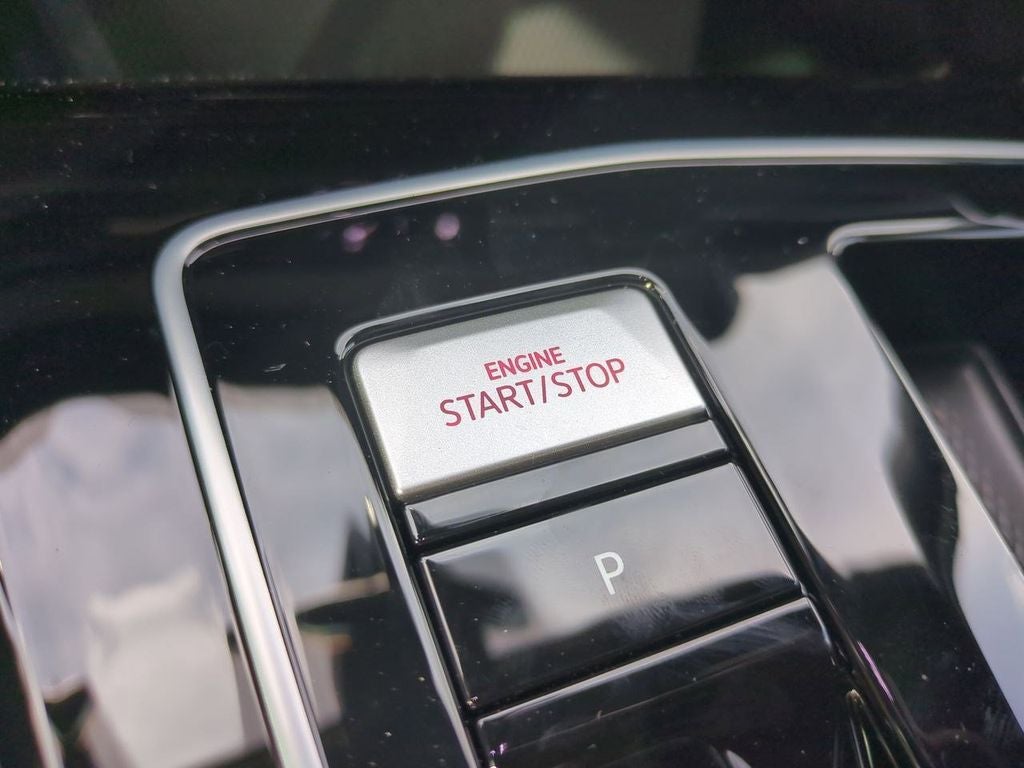 2025 Volkswagen Golf GTI 2.0T SE