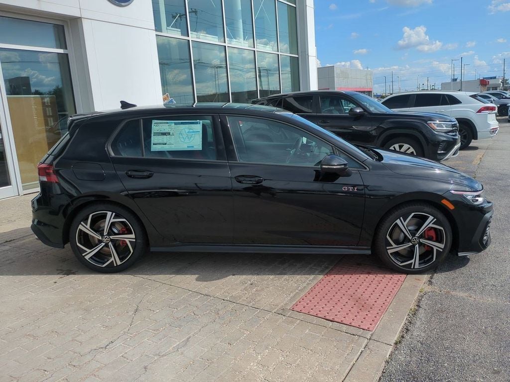 2025 Volkswagen Golf GTI 2.0T SE