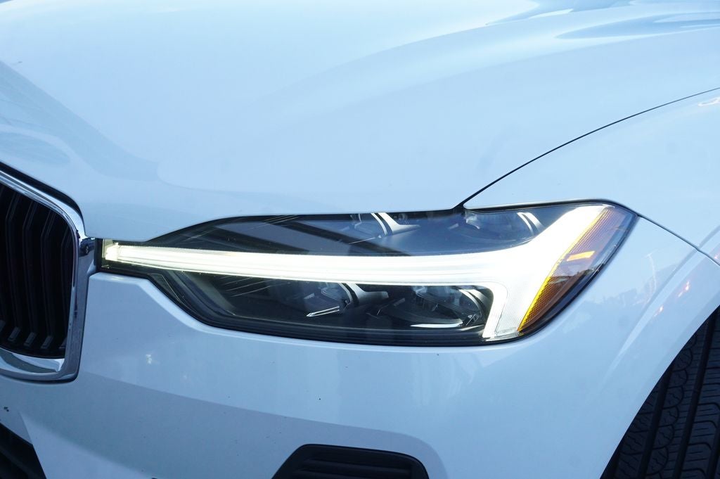 2022 Volvo XC60 B5 Momentum