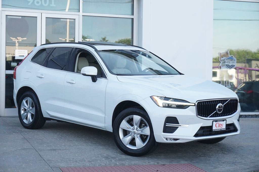 2022 Volvo XC60 B5 Momentum
