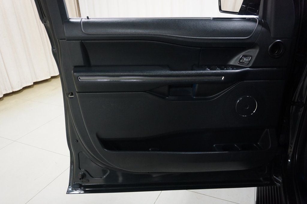 2022 Ford Expedition Max XLT