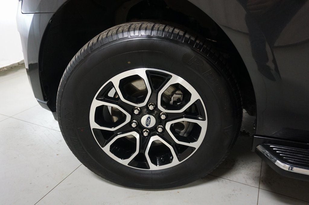 2022 Ford Expedition Max XLT