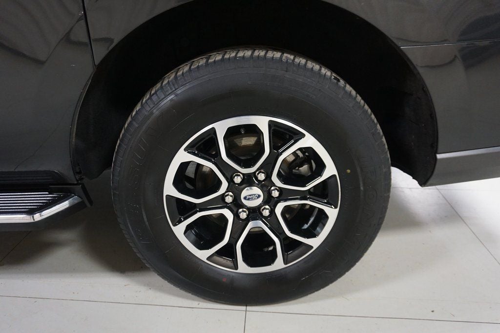 2022 Ford Expedition Max XLT