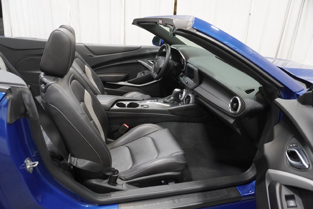 2019 Chevrolet Camaro 2LT 2LT