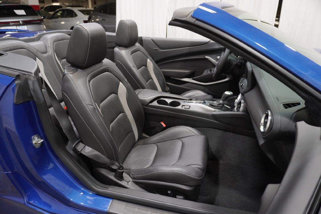 2019 Chevrolet Camaro 2LT 2LT