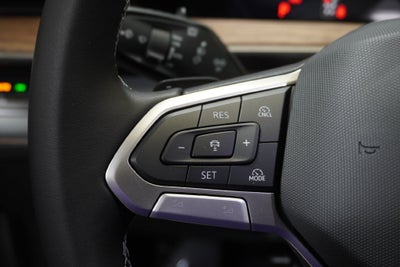 2027 Volkswagen Atlas SE