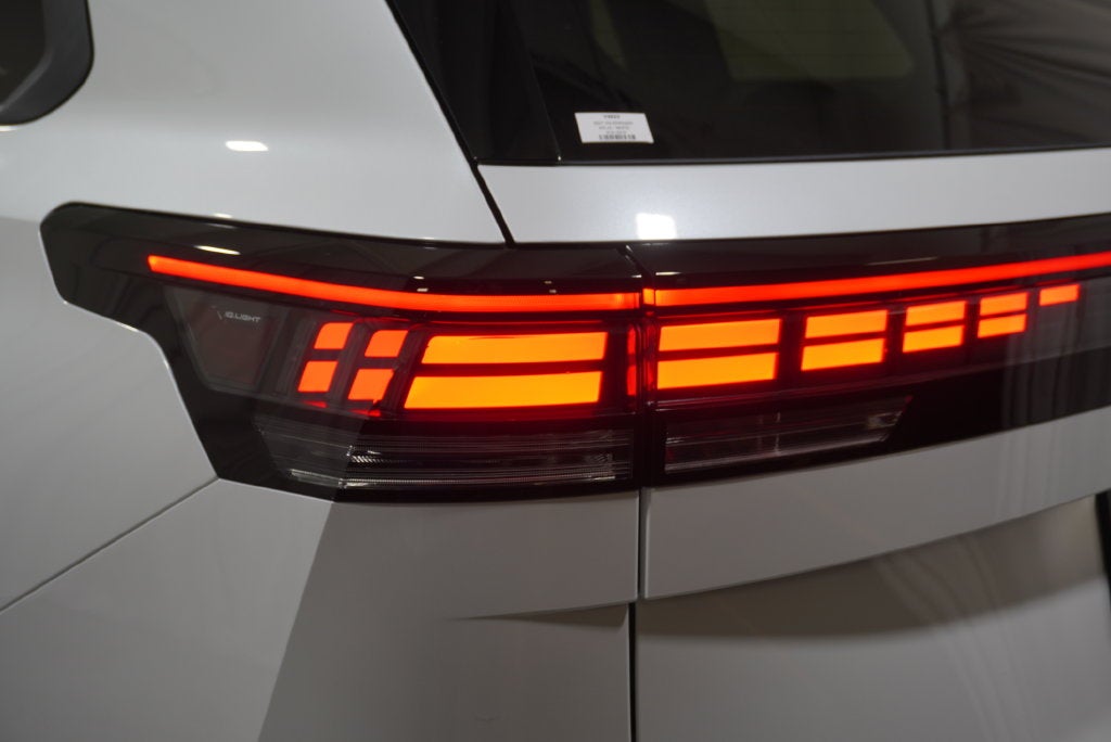 2027 Volkswagen Atlas SE