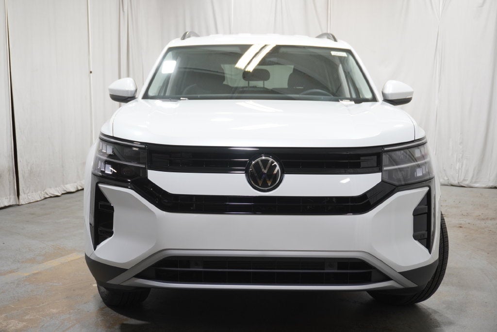 2027 Volkswagen Atlas SE