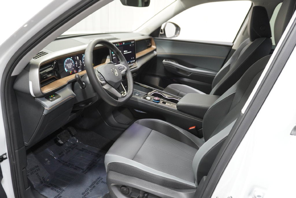 2027 Volkswagen Atlas SE