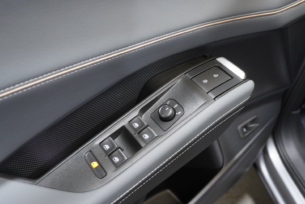 2027 Volkswagen Atlas SE